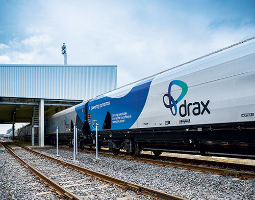 drax-train-unloading-in-in-new-rail-unloading-bay-500px-1