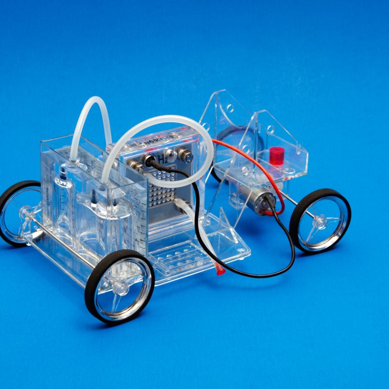 A model fuel cell car
