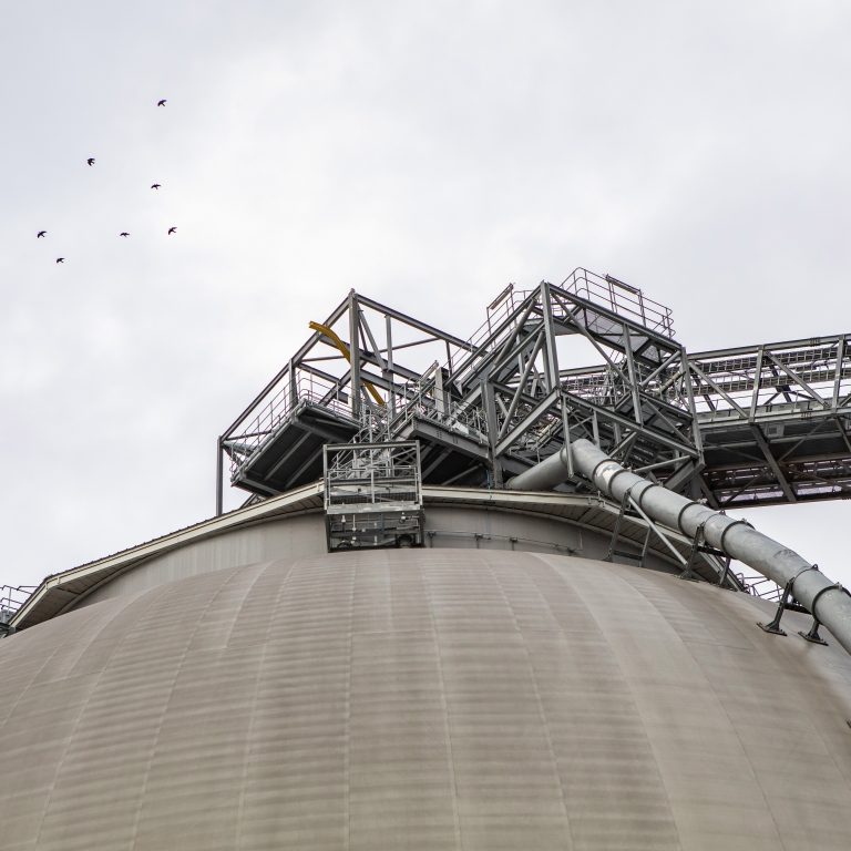 Biomass wood pellet storage dome, Drax Power Station