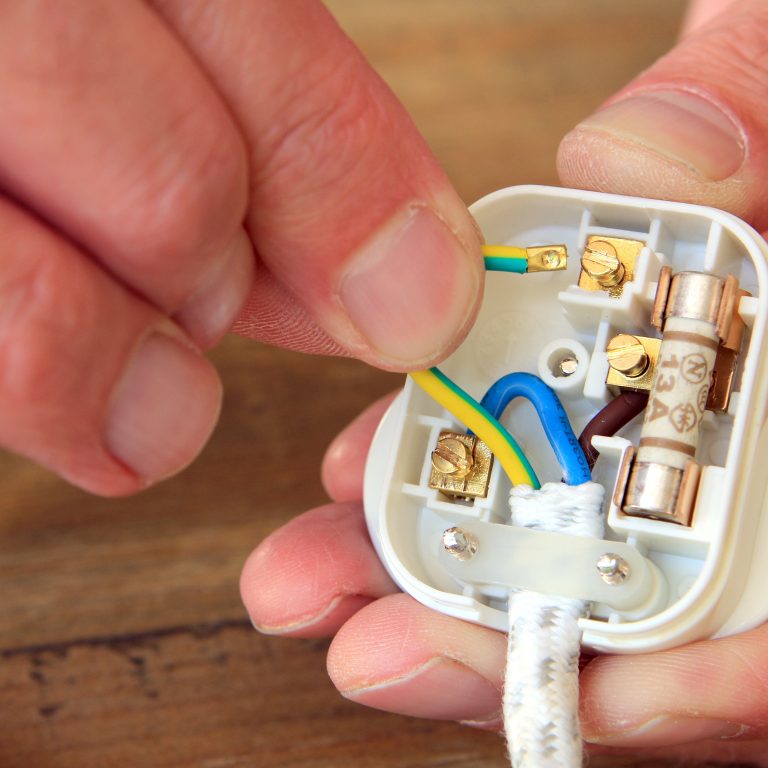 Rewiring a UK 13 amp domestic electric plug